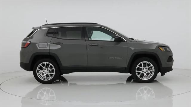 2023 Jeep Compass Latitude Lux FWD