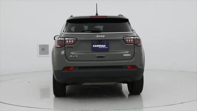 2023 Jeep Compass Latitude Lux FWD