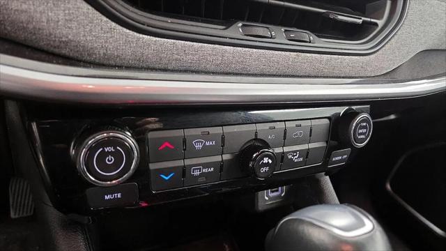2023 Jeep Compass Latitude Lux FWD