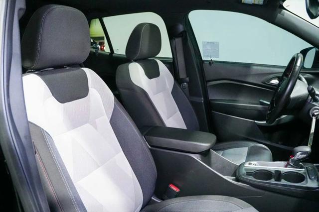 2025 Chevrolet Trax FWD 1RS