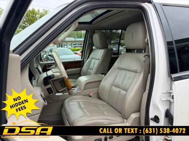 2014 Lincoln Navigator Base