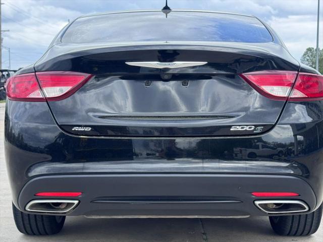 2016 Chrysler 200 S