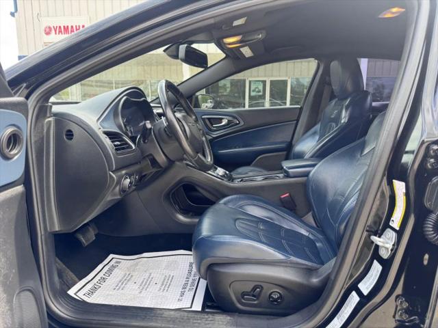 2016 Chrysler 200 S
