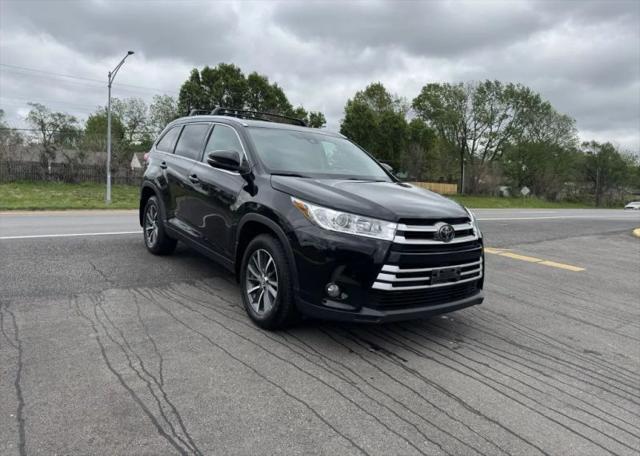 2019 Toyota Highlander XLE for sale in Independence, MO