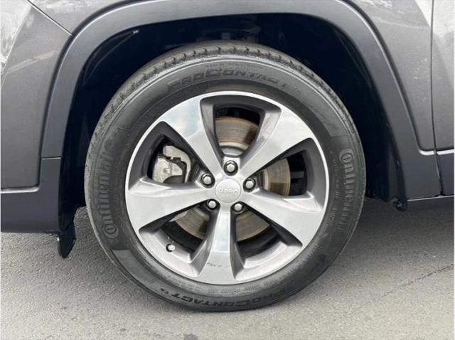 2019 Jeep Cherokee Limited FWD