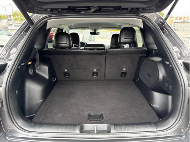 2019 Jeep Cherokee Limited FWD