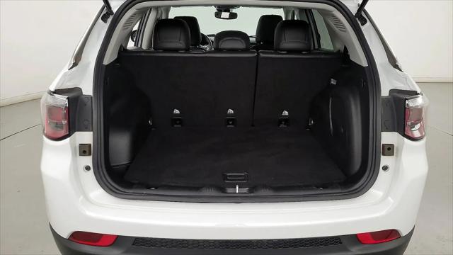 2022 Jeep Compass Latitude Lux 4x4