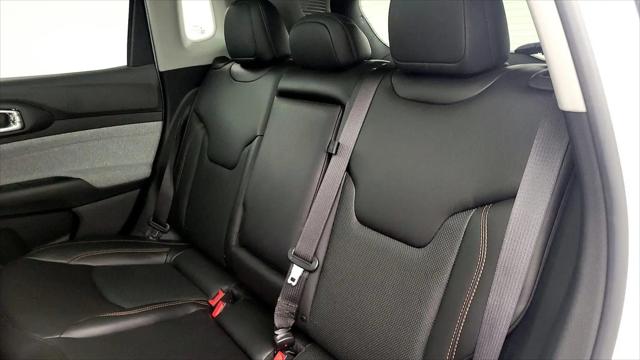 2022 Jeep Compass Latitude Lux 4x4
