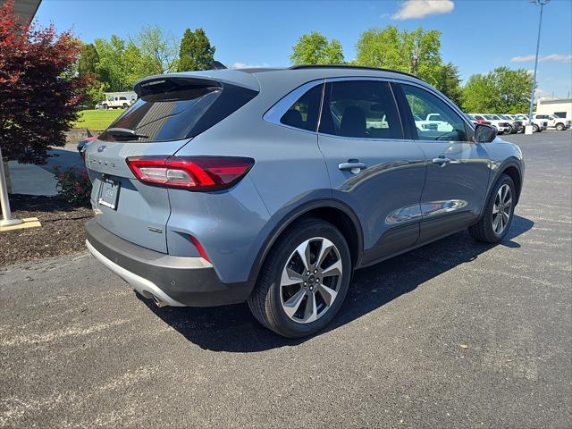 2025 Ford Escape Platinum