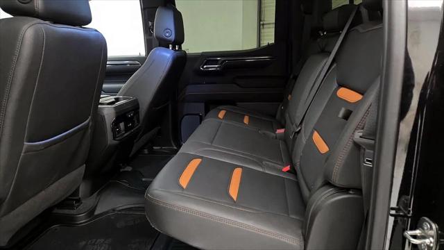 2023 GMC Sierra 1500 4WD Crew Cab Short Box AT4