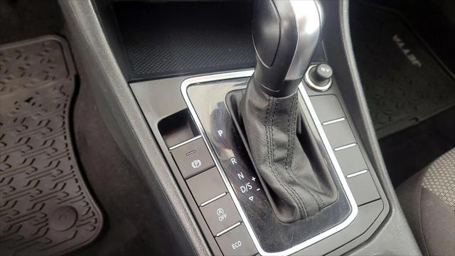 2019 Volkswagen Jetta 1.4T R-Line