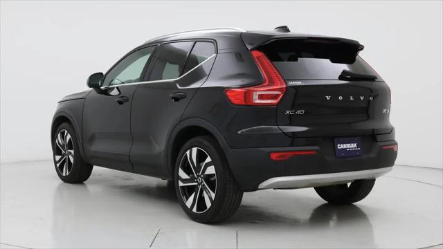 2023 Volvo XC40 B5 Ultimate Bright Theme