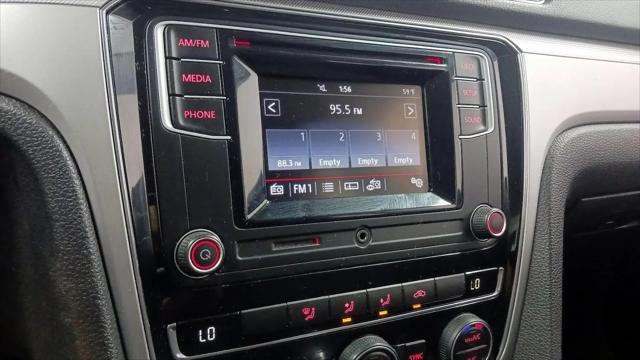 2016 Volkswagen Passat 1.8T S