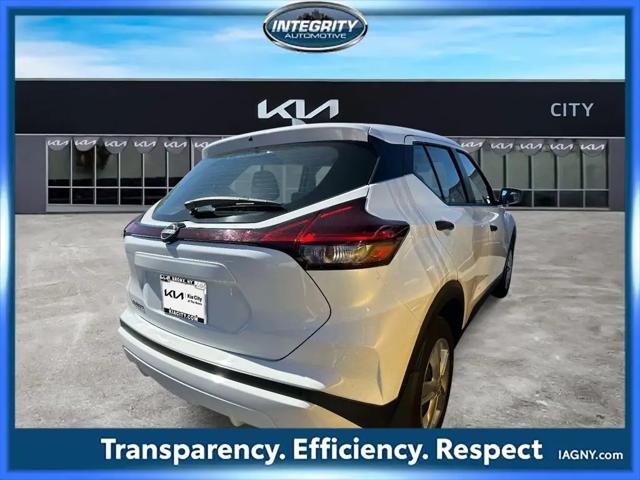 2024 Nissan Kicks S Xtronic CVT