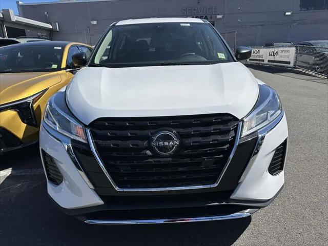 2024 Nissan Kicks S Xtronic CVT
