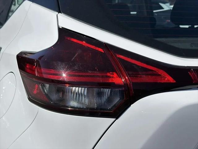 2024 Nissan Kicks S Xtronic CVT