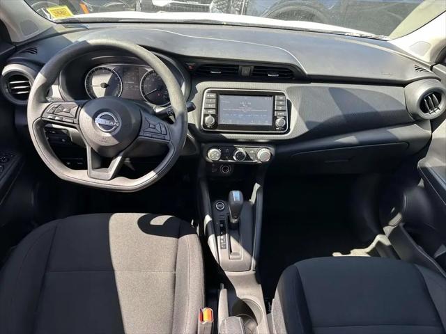 2024 Nissan Kicks S Xtronic CVT