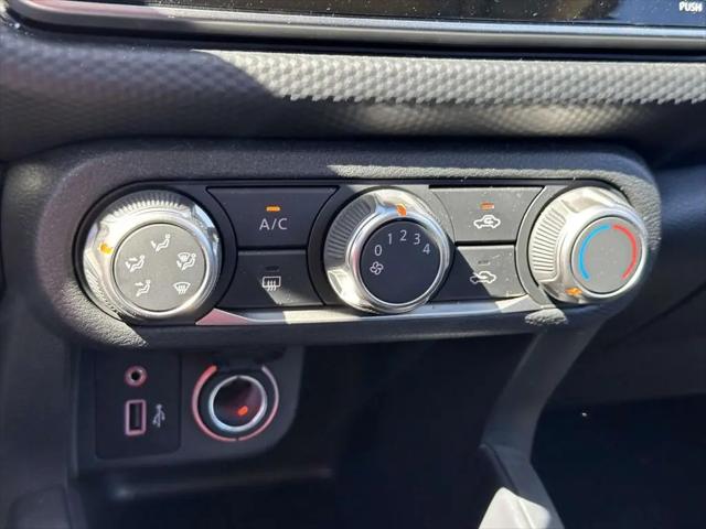2024 Nissan Kicks S Xtronic CVT