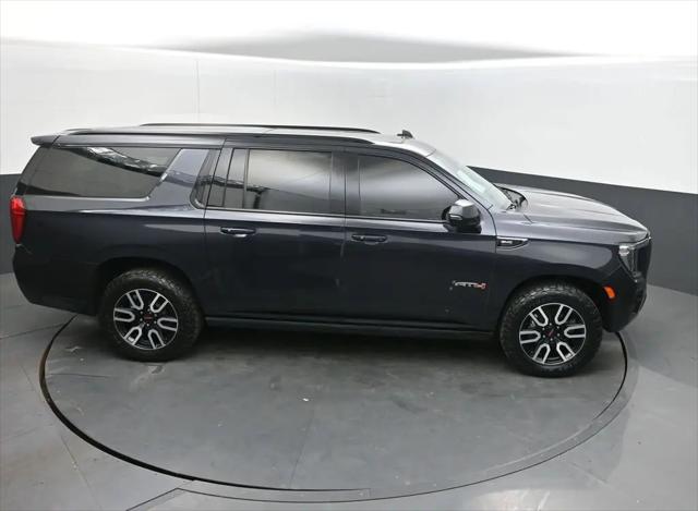 2023 GMC Yukon XL 4WD AT4