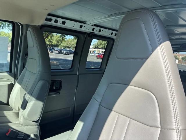2026 Chevrolet Express Passenger 3500 Extended Wheelbase, LS, RWD