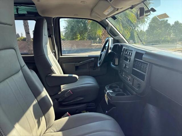 2026 Chevrolet Express Passenger 3500 Extended Wheelbase, LS, RWD