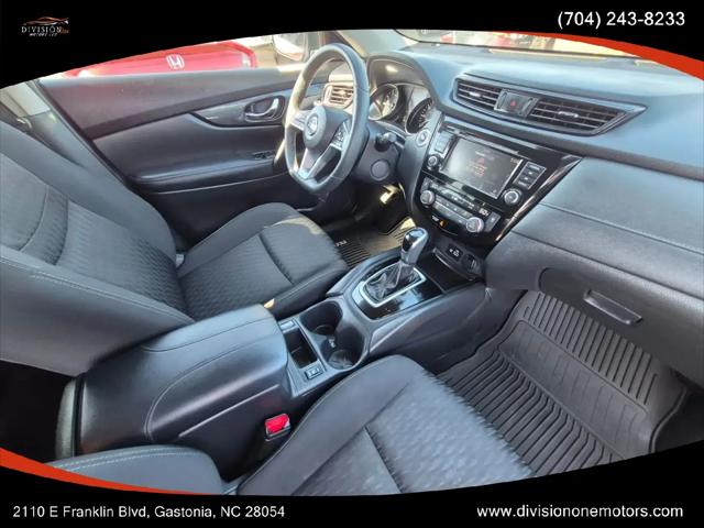 2020 Nissan Rogue SV FWD