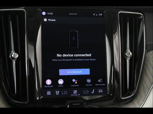 2023 Volvo XC60 Recharge T8 Ultimate Bright Theme