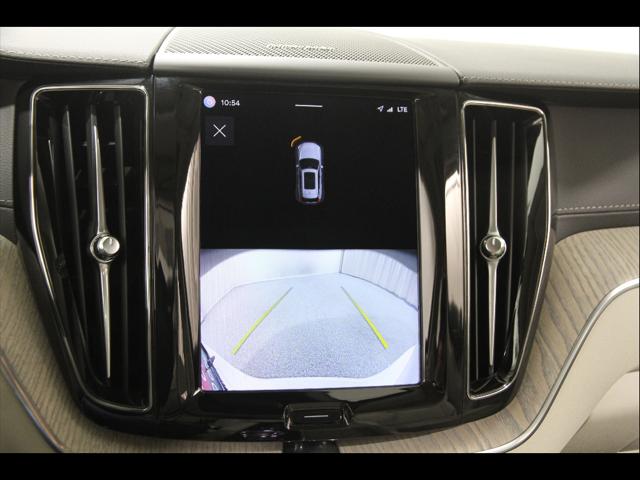 2023 Volvo XC60 Recharge T8 Ultimate Bright Theme