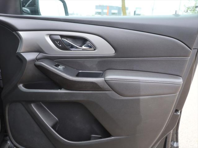 2023 Chevrolet Traverse AWD LT Cloth