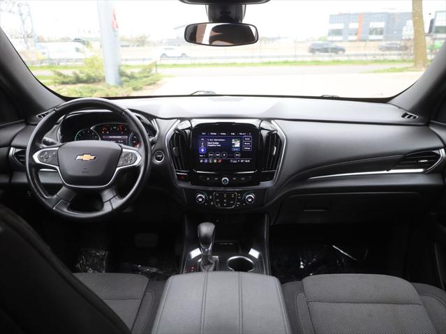 2023 Chevrolet Traverse AWD LT Cloth