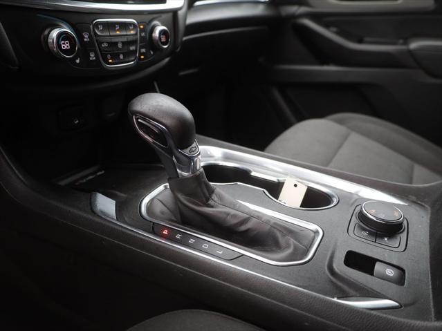 2023 Chevrolet Traverse AWD LT Cloth