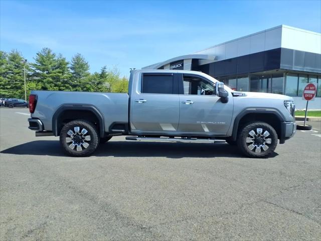 2024 GMC Sierra 2500HD 4WD Crew Cab Standard Bed Denali