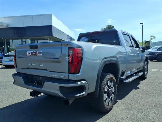 2024 GMC Sierra 2500HD 4WD Crew Cab Standard Bed Denali