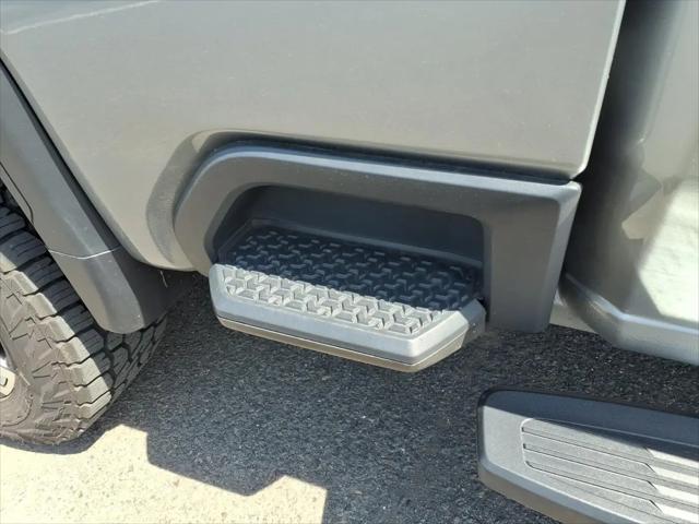 2024 GMC Sierra 2500HD 4WD Crew Cab Standard Bed Denali