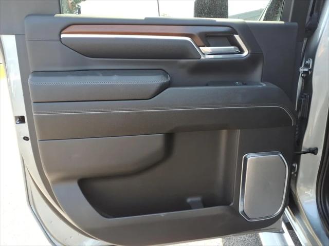 2024 GMC Sierra 2500HD 4WD Crew Cab Standard Bed Denali
