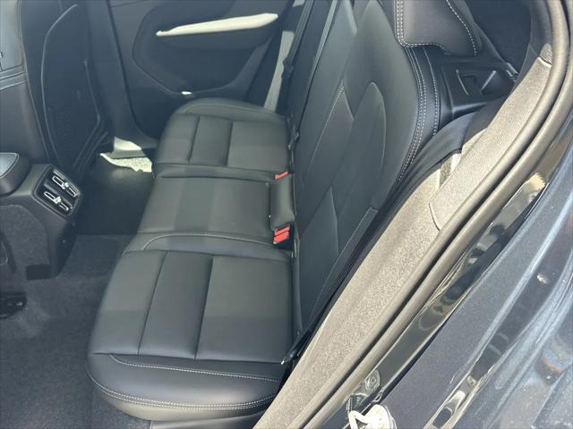 2026 Volvo XC40 Core, B5 AWD Gas mild hybrid, Dark