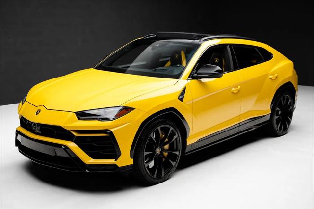 2021 Lamborghini Urus Pearl Capsule