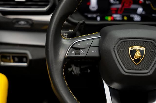 2021 Lamborghini Urus Pearl Capsule