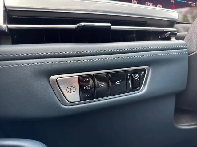 2025 Cadillac Escalade Luxury 2 AWD