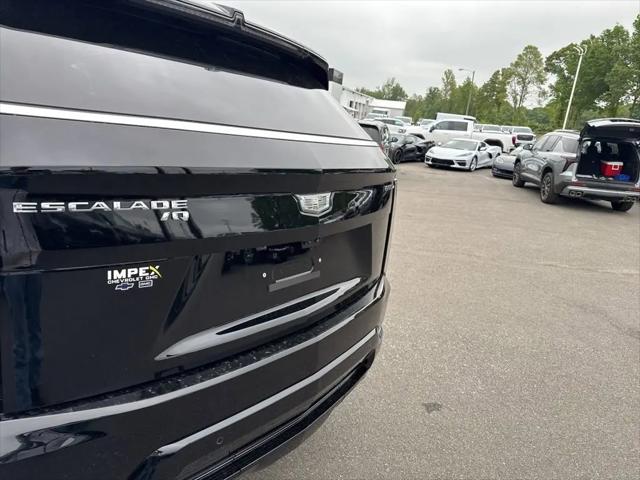 2025 Cadillac Escalade Luxury 2 AWD