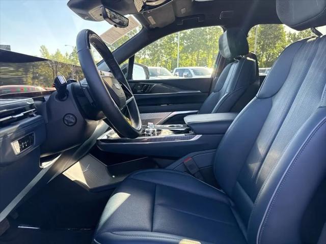 2025 Cadillac Escalade Luxury 2 AWD