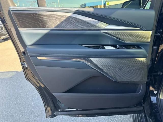 2025 Cadillac Escalade Luxury 2 AWD
