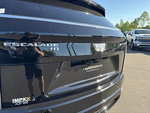 2025 Cadillac Escalade Luxury 2 AWD
