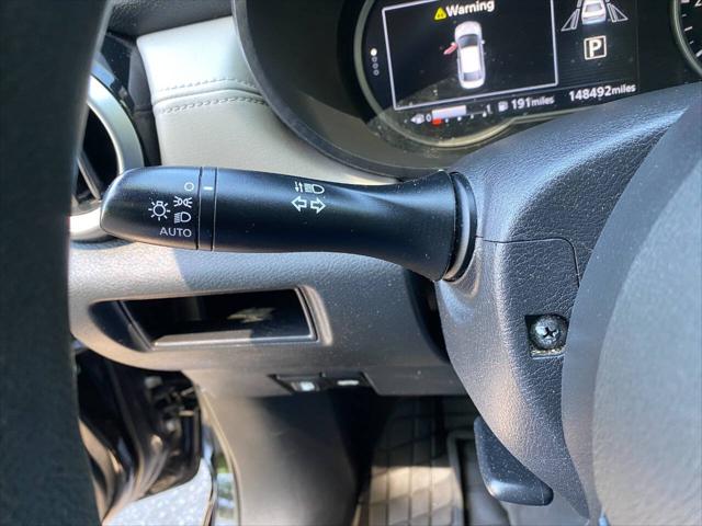 2020 Nissan Versa SV Xtronic CVT