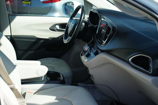 2021 Chrysler Pacifica Touring L