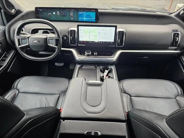 2025 Ford Expedition Platinum MAX