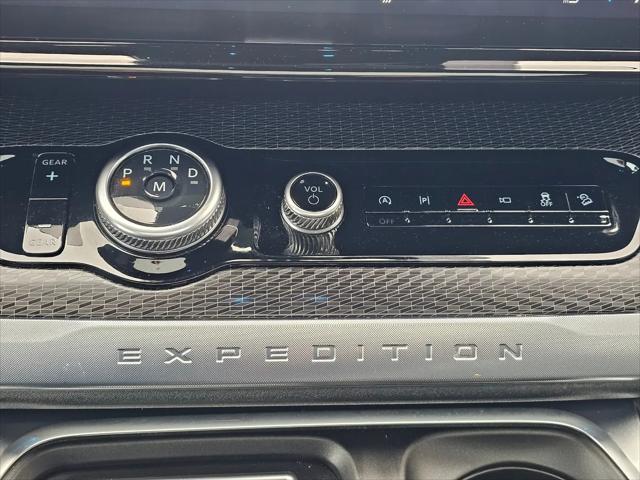 2025 Ford Expedition Platinum MAX