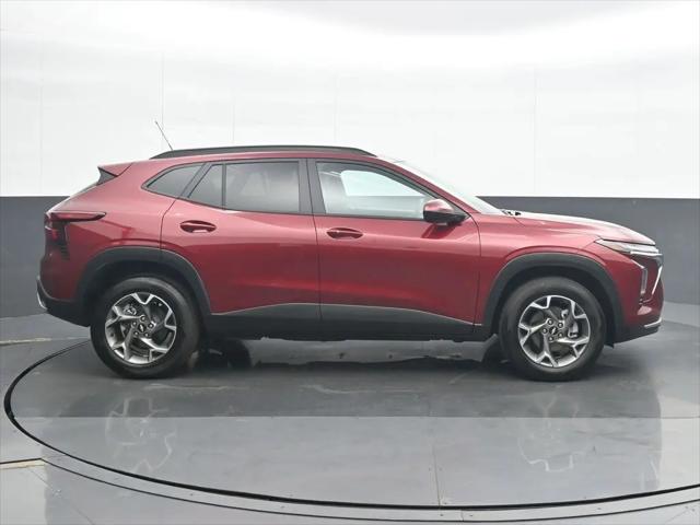 2025 Chevrolet Trax FWD LT