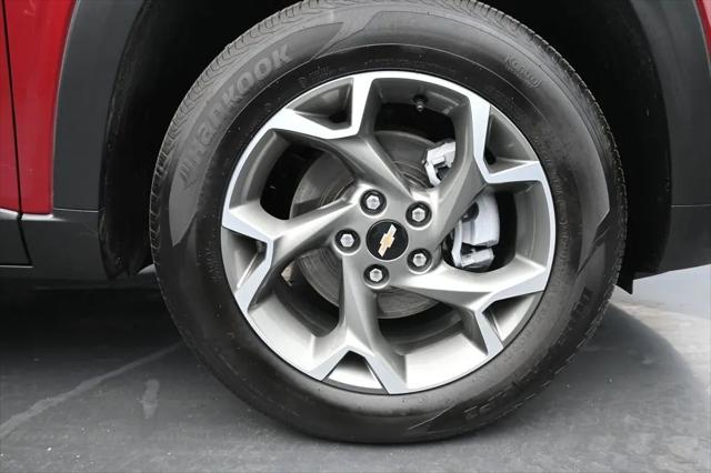 2025 Chevrolet Trax FWD LT