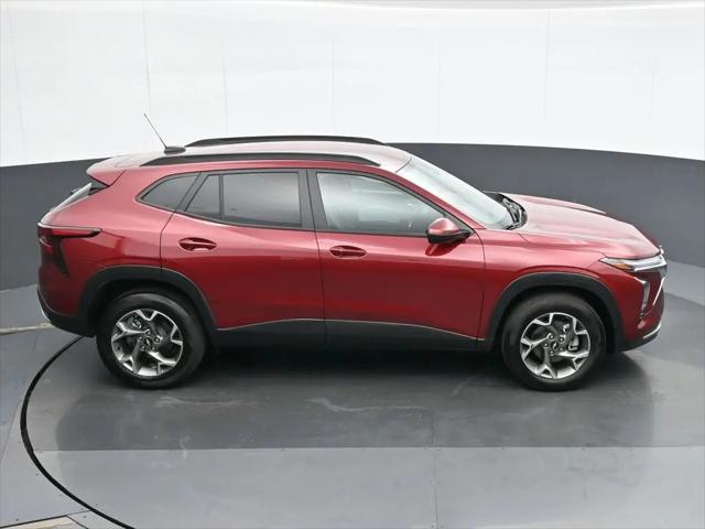 2025 Chevrolet Trax FWD LT